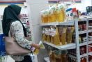 Update Harga Minyak Goreng di Alfamart dan Indomaret 6 Juni, Banyak yang Turun! - JPNN.com