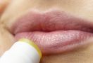 Bibir Terlihat Gelap, Atasi dengan 6 Cara Ampuh Ini - JPNN.com