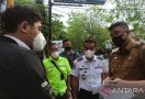 Detik-Detik Bobby Nasution Tangkap Tangan Pegawai Dishub Pelaku Pungli - JPNN.com