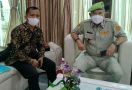 Seusai Bertemu Pak Wali Kota, Wajah Ketua Honorer K2 Semringah, Ada Apakah? - JPNN.com