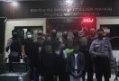 6 Bocah Berlagak Gangster Ditangkap Polisi, Barang Buktinya Bikin Ngilu - JPNN.com