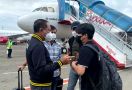 Berada di Pesawat yang Sama, Menpora Amali dan Shin Tae Yong Serius Bahas Timnas Indonesia  - JPNN.com