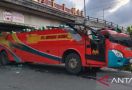 Bus Penumpang Sipirok Nauli Tabrak Fly Over di Padang Panjang, Kondisinya Mengerikan - JPNN.com