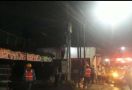 Rumah, Ruko, Bengkel, dan Gudang Bawang Ludes Terbakar di Bekasi - JPNN.com