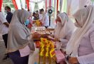 Gelar Operasi Pasar, PTPN Group Salurkan 2,75 Juta Liter Minyak Goreng - JPNN.com