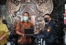 Bea Cukai Tanjung Emas Menghibahkan Ratusan Unit Laptop ke Pemkot Semarang - JPNN.com