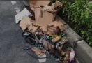 Puluhan Botol Amer & Initisari Hancur Berserakan di Jalanan Kemang, Apa yang Terjadi? - JPNN.com