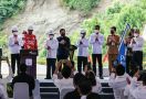Resmikan PLTA di Poso, Jokowi: Jangan Sampai Ada Keluhan Lagi dari Jusuf Kalla - JPNN.com