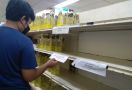 Minyak Goreng di Supermarket Banyak Loh, tetapi... - JPNN.com