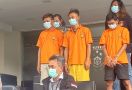 Dua Begal Sadis Ditangkap, Tukang Bakso Juga Ikut Diangkut, Nih Penampakannya - JPNN.com