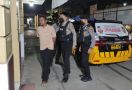 Pemuda Ini Nekat Mencuri Makanan di Pos Polisi, Astaga - JPNN.com