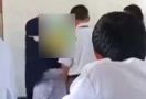 Video Oknum Guru SMK Berbuat Begitu Pada Siswa Viral di Media Sosial, Lihat - JPNN.com