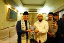Sambangi Kiai-Kiai di Jatim, Zulhas Promosikan Politik Jalan Tengah - JPNN.com