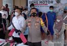 Geng Motor Merusak Rumah Warga dan Motor, Sambil Membawa Sajam - JPNN.com