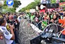 Dirjen Hubdat Tampung Aspirasi Pengemudi Ojek Online yang Demo di Surabaya - JPNN.com