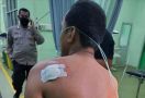 Jemput Penumpang Wanita, Sur Ditusuk Rekan Sesama Ojek, Banjir Darah - JPNN.com