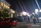 Gempa Bumi Mengguncang Kendari, Warga Berhamburan Keluar dari Gedung - JPNN.com