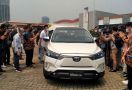 Menko Airlangga Sebut Bakal Ada 3 Mobil Listrik Meluncur Tahun Ini, Toyota Innova EV? - JPNN.com