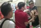Warung Kopi Sepi, OR Paksa Wanita Muda ke Dapur, Terjadilah - JPNN.com