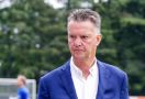 Louis Van Gaal Kena Kanker Prostat, Timnas Belanda Terusik - JPNN.com