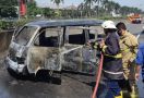 Mobil Carry Terbakar di Tol Jakarta-Merak, Begini Kronologinya, Menegangkan - JPNN.com