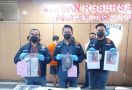 Penjambret Bermodal Senjata Api Mainan Dibekuk Polisi, Terancam 12 Tahun Penjara - JPNN.com