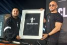 Jadi Investor di Brand Fesyen Lokal, Deddy Corbuzier Keluarkan Dana Rp 10 Miliar - JPNN.com