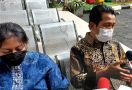 Istri Bantah Persulit Ronal Surapradja Bertemu Anak, Begini Penjelasannya - JPNN.com