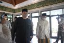 Suryalaya Tetap Istiqomah, Airlangga Titip Pembinaan Santripreneur - JPNN.com