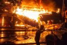 Kebakaran Pasar Gembrong: 400 Bangunan Ludes Terbakar, Kerugian Sebegini - JPNN.com