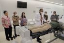 Robot Operasi Tulang Belakang Pertama di ASEAN Ada di Indonesia - JPNN.com