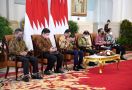 Di Hadapan Airlangga hingga Tito, Jokowi Minta Waspada, Mereka Berdoa - JPNN.com