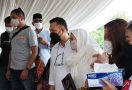 Suara Tangis Pilu Anak Mieke Wijaya Pecah Antar Sang Ibu ke Peristirahatan Terakhir - JPNN.com