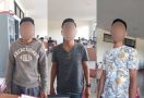 Tengah Malam Polisi Menggerebek Rumah SM, 3 Orang Diamankan, Tuh Orangnya - JPNN.com