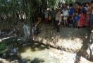 Anak Usia 14 Bulan Ditemukan Tewas Mengapung di Sungai Dekat Rumah - JPNN.com