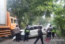Truk Kontainer vs Mobil di Palembang, Innalillahi, Mengerikan - JPNN.com
