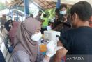 Setengah Juta Warga Cirebon Sudah Mendapat Suntikan Vaksin Dosis Ketiga - JPNN.com