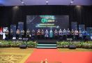 Menaker Anugerahkan Penghargaan Kepada 15 Gubernur sebagai Pembina K3 Terbaik - JPNN.com