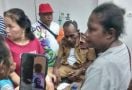 Massa Mengamuk di Papua, Pejabat Daerah Diburu, 3 Polisi Luka, 6 Sipil Ditembak Senjata Anggota - JPNN.com