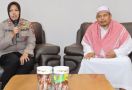Heboh Wanita Berjilbab Mengumbar Aurat di TikTok, MUI Turun Tangan - JPNN.com