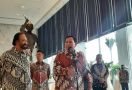 Prabowo Makin Bersinar Seusai Bertemu Paloh, Hensat: Baru Kali Ini Dia Negarawan - JPNN.com