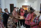 Tindaklanjuti Aspirasi Pembentukan DOB Papua Barat Daya, Paulus Waterpauw Ambil Langkah Cepat - JPNN.com
