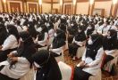 PPPK Guru Diminta Selalu Bersyukur, Bukan tidak Mungkin Suatu Saat Menjabat Kepala Sekolah - JPNN.com