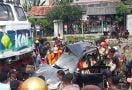 Kronologi Avanza Tertabrak Kereta di Bekasi, Mobil Terseret 1 Kilometer, Sopir Tewas - JPNN.com