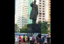Patung Jenderal Sudirman Jadi Sasaran Vandalisme, Anak Buah Kompol Agung Bergerak - JPNN.com