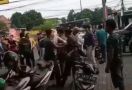 Video Warga Diduga Memukul Anggota TNI Viral, Menegangkan - JPNN.com