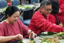 Terima Paket Soto Berbeda dengan Megawati, Puan Berseloroh, Hasto Kena Protes - JPNN.com