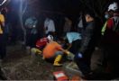 Pria Ini Nekat Bunuh Diri di Atas Pusara Sang Istri, Posisi Tengkurap, Lihat tuh - JPNN.com