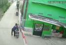 Video Viral Ojol Kemalingan Motor Saat Antar Pesanan, Saksi Bilang Begini - JPNN.com
