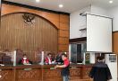 Ajukan Tuntutan 6 Tahun Penjara, Jaksa Minta Alvin Lim Ditahan - JPNN.com